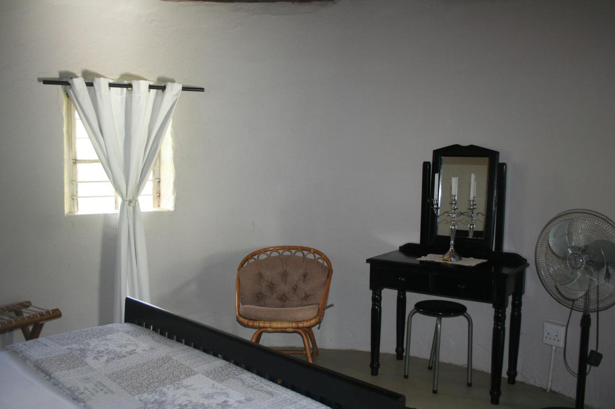 Suikerbosskuur Rondavel & Chalet Amsterdam ภายนอก รูปภาพ